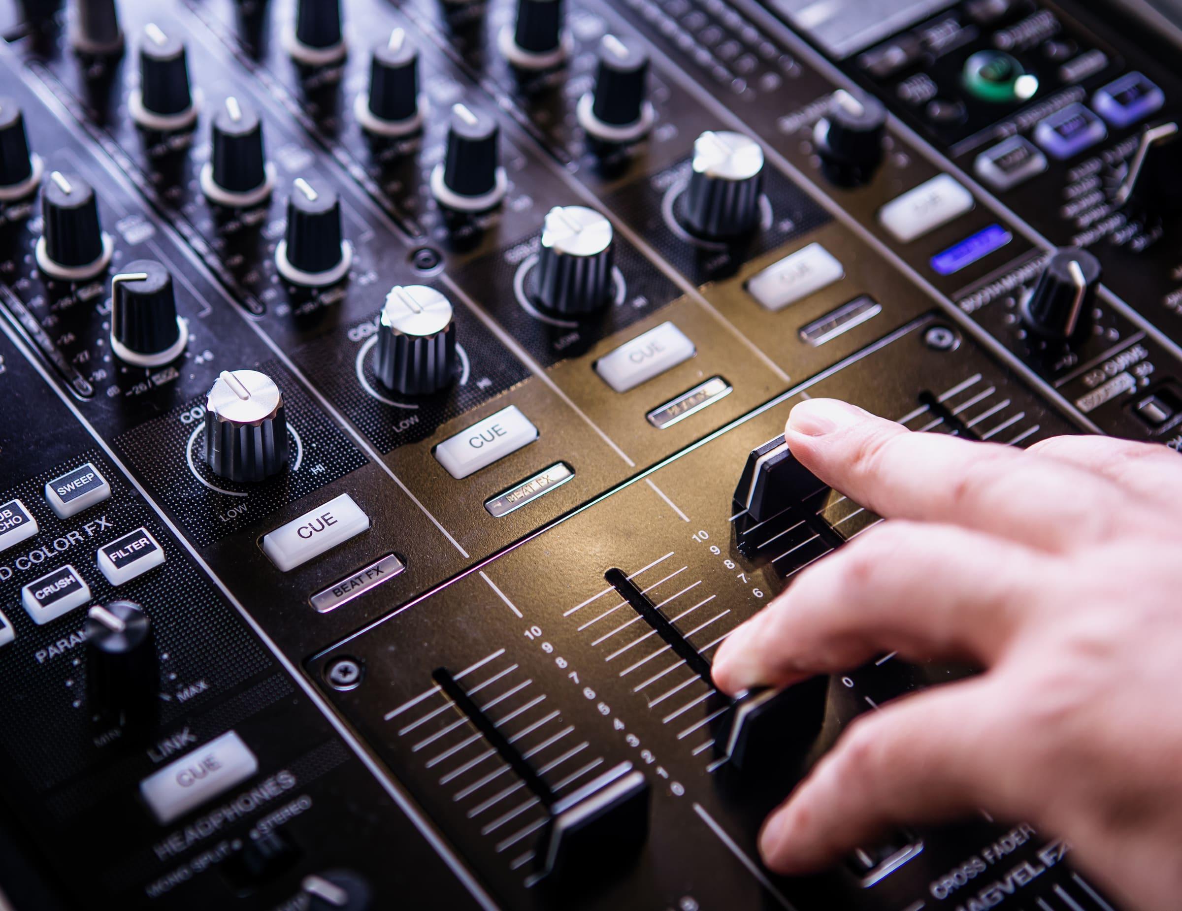 Loading a set from USB on a Pioneer player
